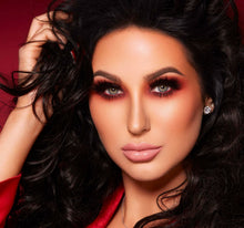 Load image into Gallery viewer, MORPHE X JACLYN HILL RING THE ALARM EYESHADOW PALETTE
